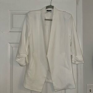White mid length sleeve blazer